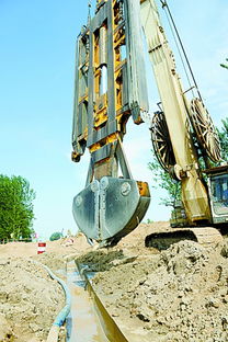 龍湖調蓄工程防滲墻即將圍合